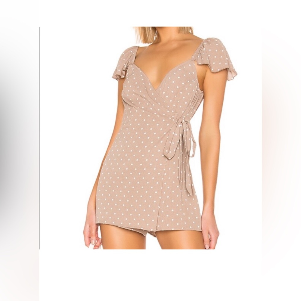 Show me your MuMu - size XL romper with flutter sleeves and v-neck